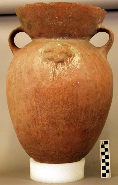 Pottery vessel