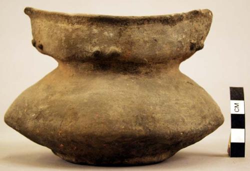 Small vessel of coarse ware