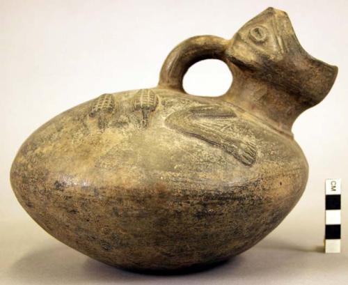 Vessel, animal effigy