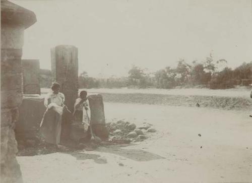 Two Maya women