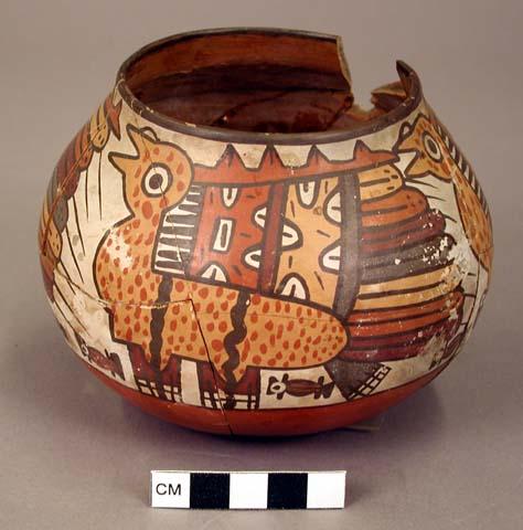 Bowl painted in polychrome with three speckled birds and other small animals