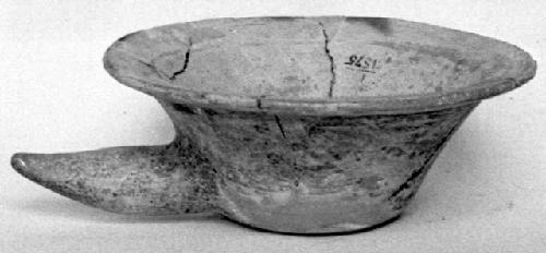 Calleju du Higlas Pottery, decorated bowl with handle, flared rim