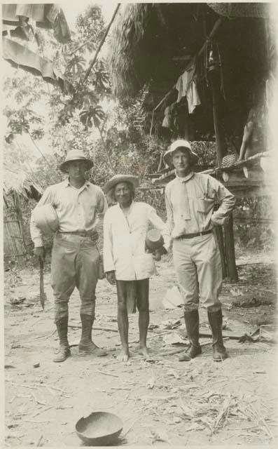 Chocó man and expedition members