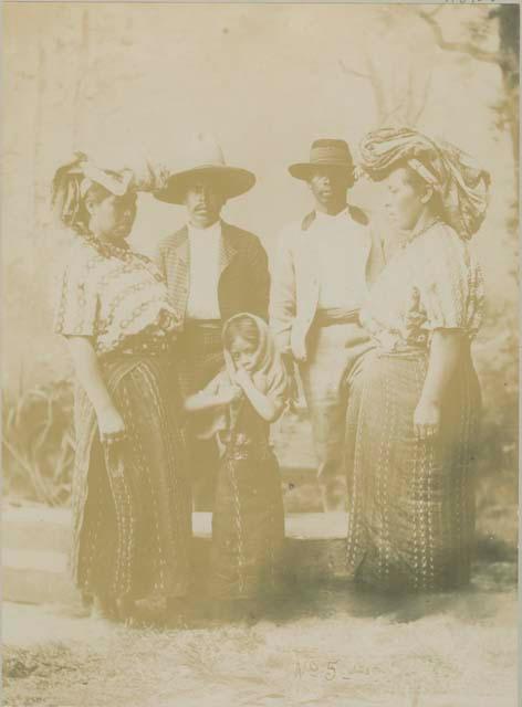 Group photo - Indians of San Cristobal