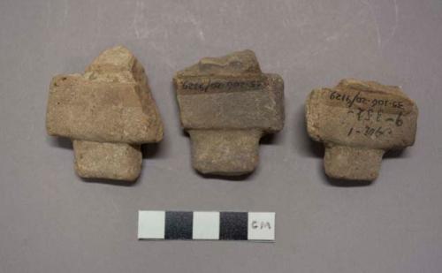 Plain pottery throne fragments