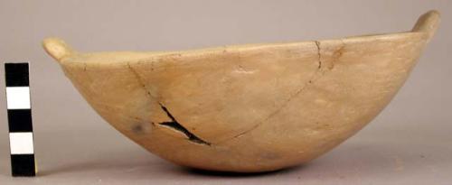 Vessel made of a gourd