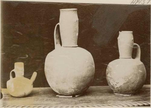 Pottery vessels