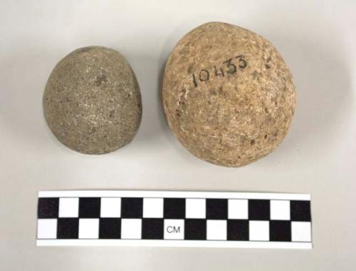 Round hammerstones