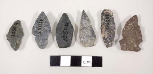 Rude arrowheads