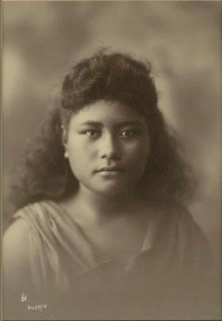 Samoan woman, studio portrait