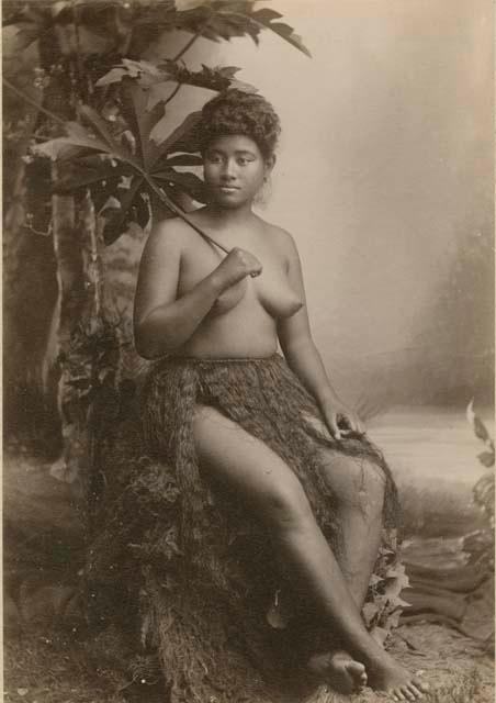 Samoan woman, posed studio portrait