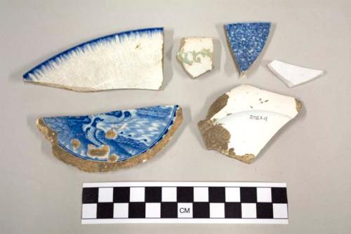 Ceramic sherds of pearlware, porcelain, and whiteware