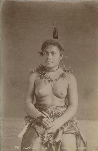 Chief lady, Tua - Studio portrait