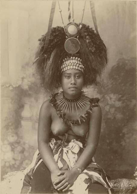 Samoan woman wearing a chiefly headdress, posed portrait