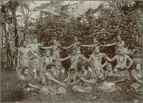 Group of Samoan Dancers