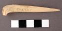 Bone awl. l: 7.3 cm.