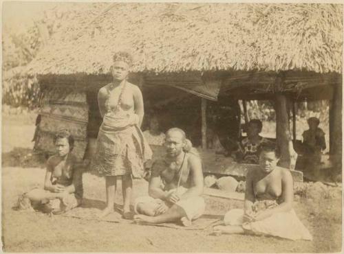 Samoan group, Assee Mataafa seated in center