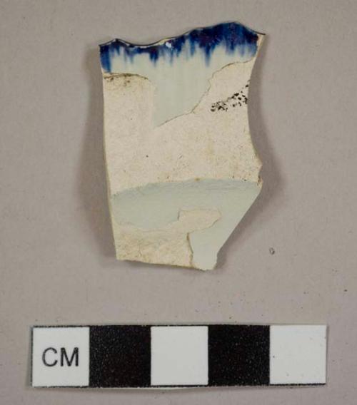 Blue feather-edged pearlware plate rim sherd