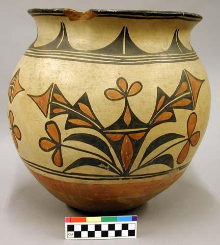 Large pottery vessel