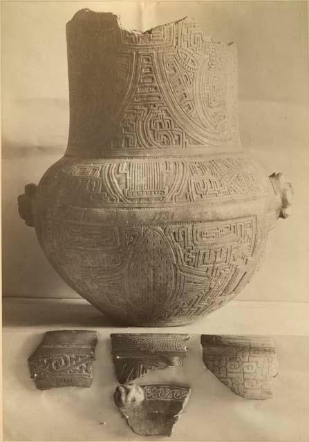 Pottery vase with incised decoration