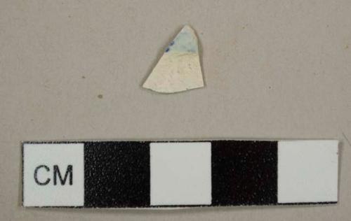 Pearlware sherd with blue-on-white decoration