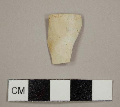 Kaolin/White ball clay pipe bowl fragment