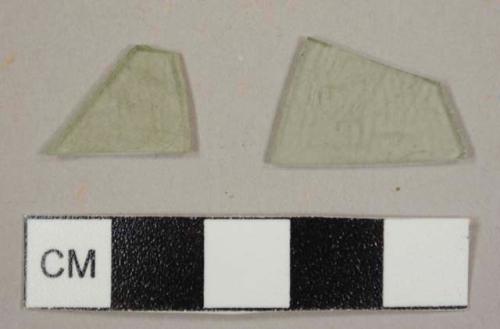 Light green flat glass fragment