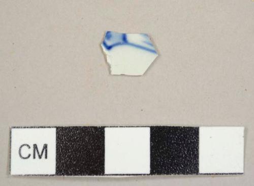 Pearlware sherd with handpainted blue decoration