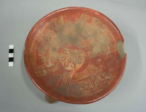 Tripod bowl with painted decoration