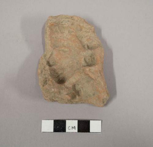 Ceramic mold fragment