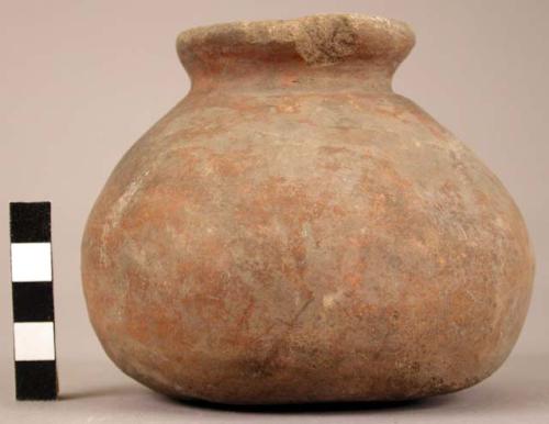 Earthen jar with lip