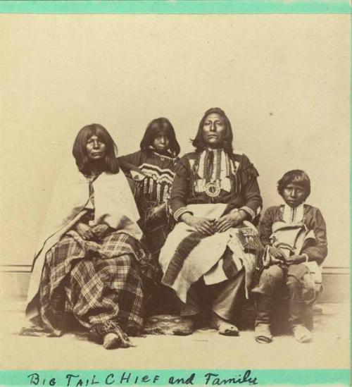 Big Tail, chief and family