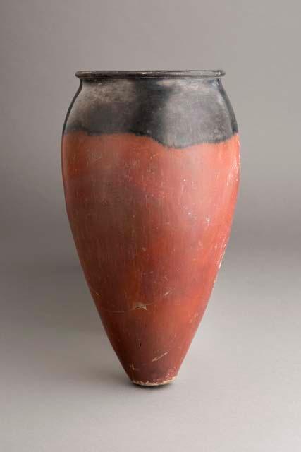 Pottery pot, red polished, black mouthed