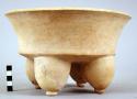 Plain buff pottery bowl, mammiform-tetrapod - Ulua bichrome?