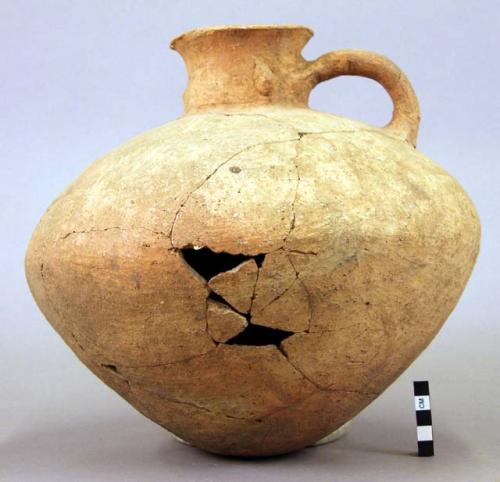 Pottery vessel