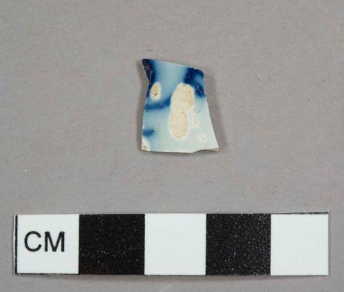 Hand-painted blue-on-white pearlware sherd