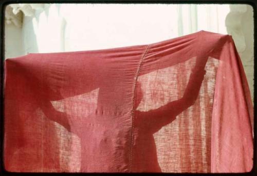 Woman with pink cloth - Pushkar, India
