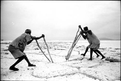 Digging salt - Saba-Gara, Afar, Ethiopia
