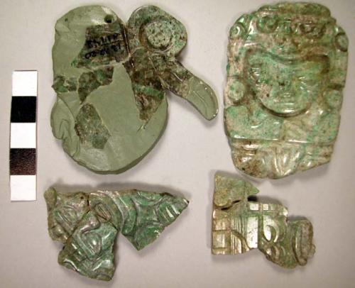 4 fragments of jade plaque