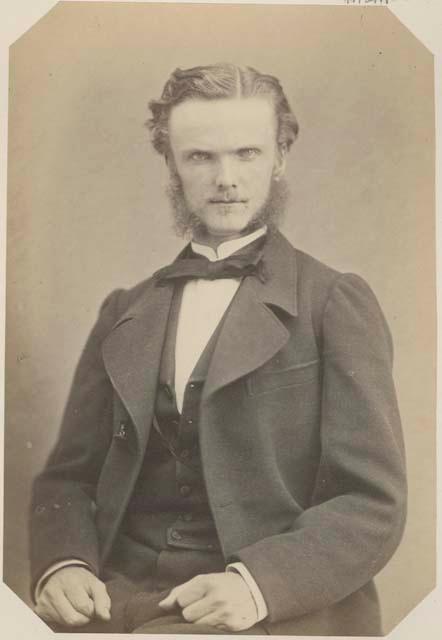 Studio portrait of Edmund Goèze