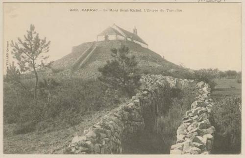 Tumulus entrance