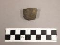 1 decorated earthenware body sherd