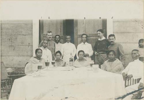 Group of Tagalog and American people, including General Geronimo