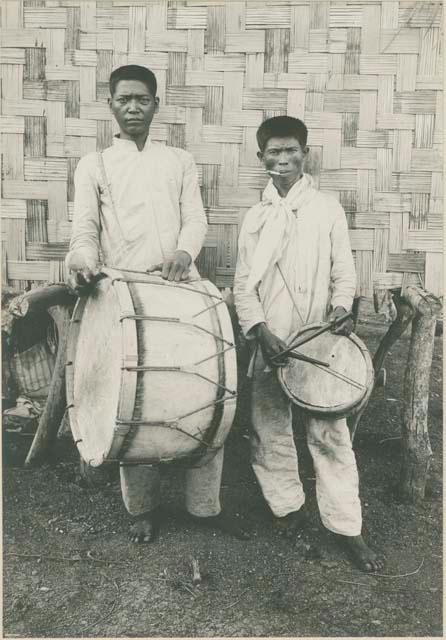 Musicians with drums