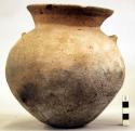 Earthen vase