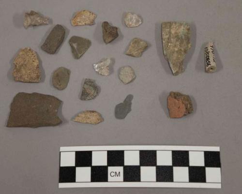 12 pcs stone, fragment unglazed pottery; 3 fragments quartz, 2 fragments white c