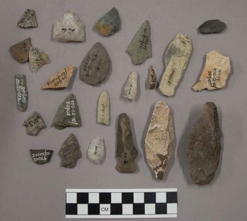 33 bifacial fragments; 3 projectile points