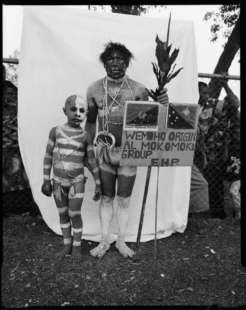 B/W image: Wemoho Sing-Sing performers, Goroka show, Eastern Highlands