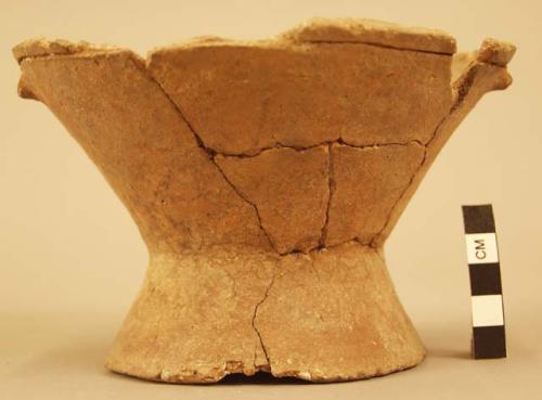 Pottery bowl - single incised line under rim