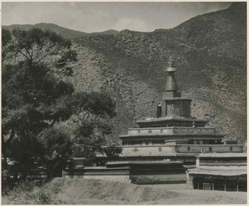 Golden stupa, Labrang, Tibet